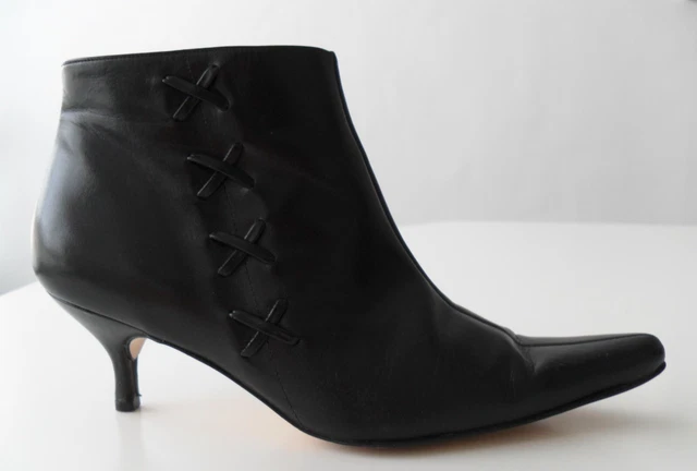 Bottines boots cuir noir. Minelli. Pointure 39