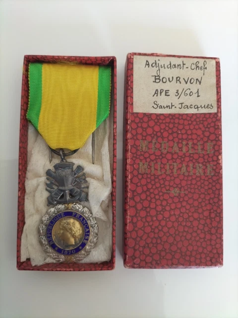 MEDAILLE EN ARGENT Republiques française collectivités locales EUR 5,00 - FR