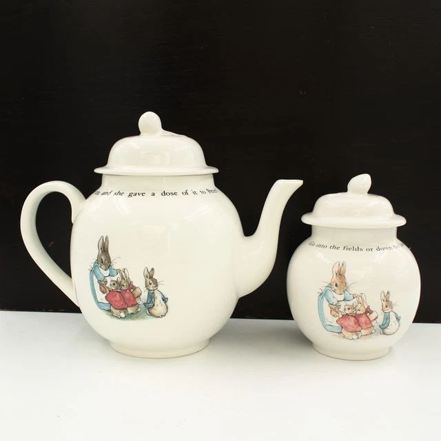 WEDGWOOD PETER RABBIT Teaset Teapot and Sugar Bowl Beatrix Potter