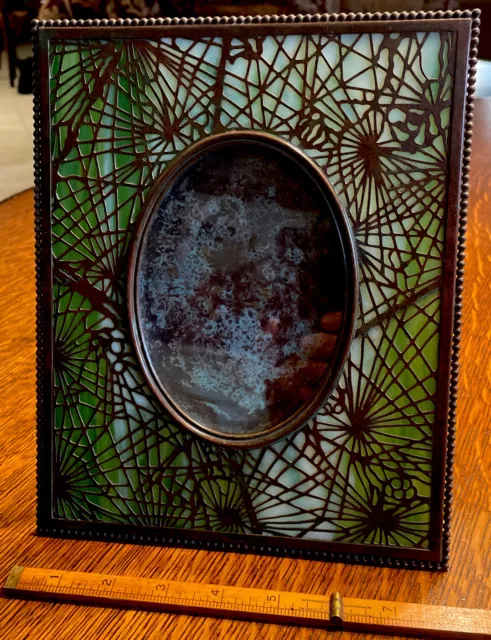 Antique Tiffany Studios Ny#946 Pineneedle Green Favrile Glass Oval Picture Frame Antique Tiffany Studios Ny#946 Pineneedle Green Favrile Glass Oval Picture Frame