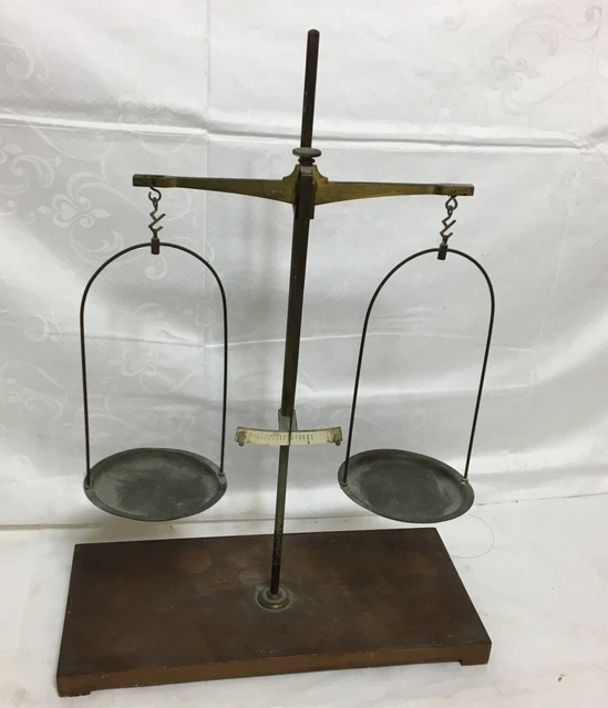 alte Apothekerwaage Balkenwaage ohne Gewichte Feinwaage H/B54x38cm/157.2