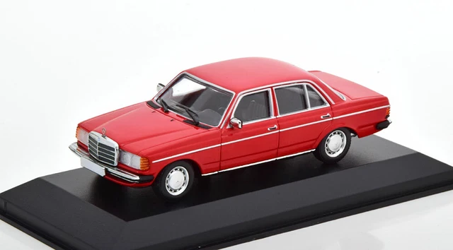 Mercedes-Benz 230 TE 1982 Vert Clair Métallique 1/43 Minichamps 940032214