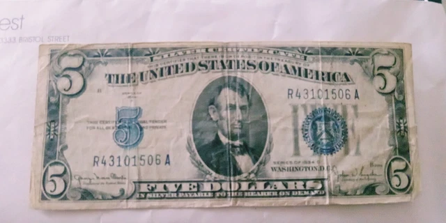U.s. Silver Certificate 5 Dollar Blue Seal Note Series Of 1934D ( U395264493A )