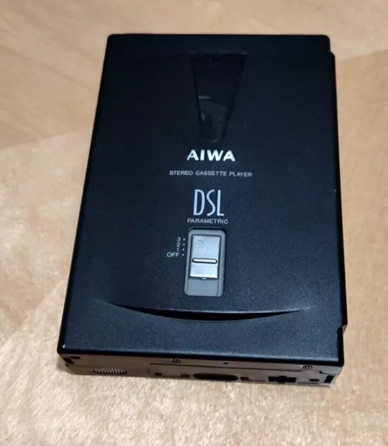 ジャンク　AIWA 　HS-PL30ポータブルカセットプレーヤーカセットデッキ ジャンクAIWA HS-PL30ポータブルカセットプレーヤーカセットデッキ