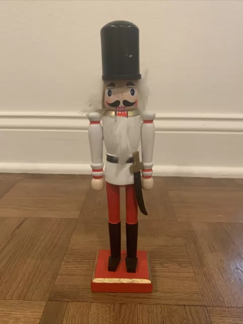 Medium Wooden NUTCRACKER Christmas King Soldier 10”