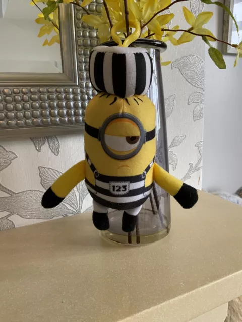 Minions Plush / soft toy / bag clip Prisoner Minion In Jail Despicable Me 3