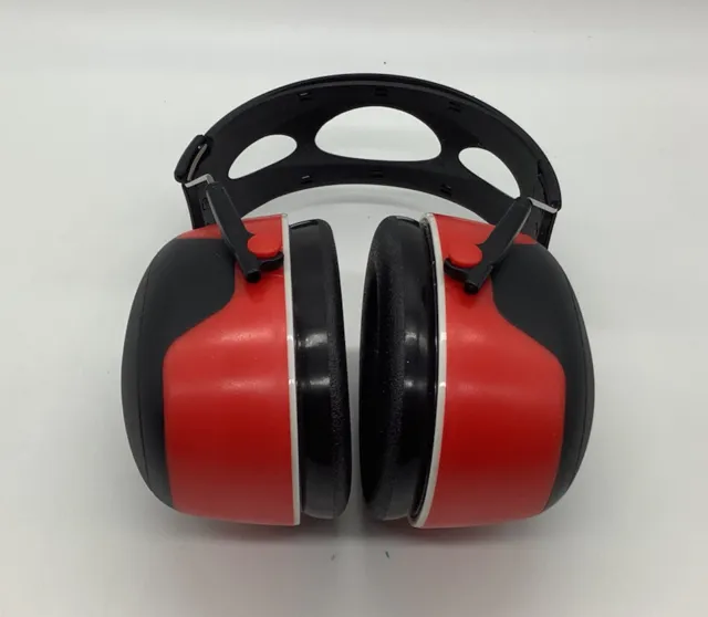3M Pro-Grade Earmuffs 30 dB NRR Adjustable Red Headband + Cushioning