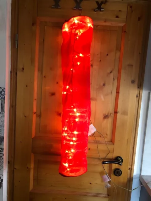 Organza-Laterne 84 cm hoch und mit 35teiliger Lichterkette rot