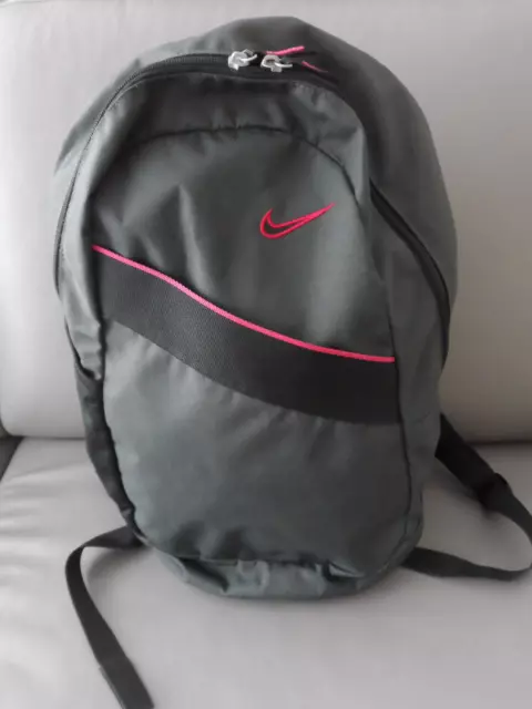 Nike Rucksack "Sportswear Elemental", unisex, 21 l, Tagesrucksack, neuwertig