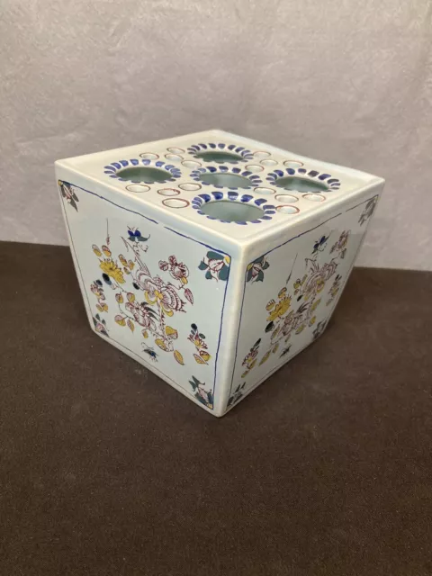 Vintage Delft Blue Frog Flower Brick Vase Williamsburg Restoration Holland