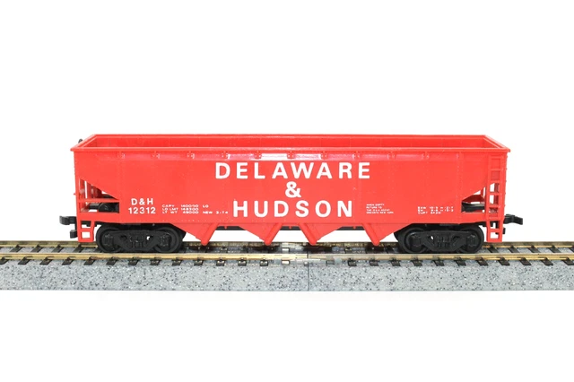 HO Scale Bachmann 4 Bay Open Hopper Delaware & Hudson D&H #12312