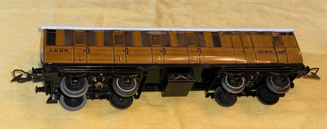 Matériel Roulant Hornby RailRoad Hornby Voiture à Compartiments LNER
