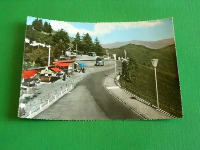 Cartolina Varese - Sacro Monte - PIazzale delle Autocorriere 1962.