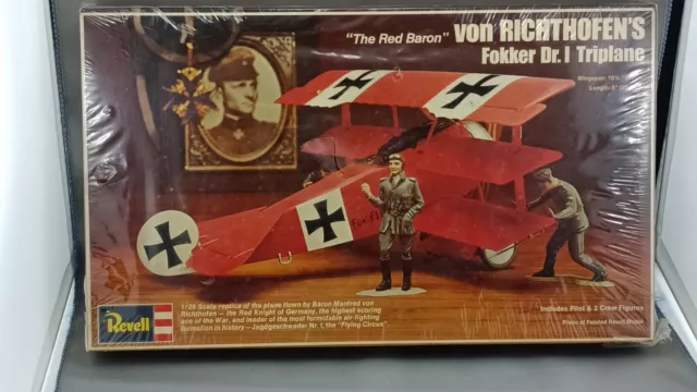 REVELL "The Red Baron" Von Richthoffen's Fokker Dr. I Triplane 1/28 Scale #H-233