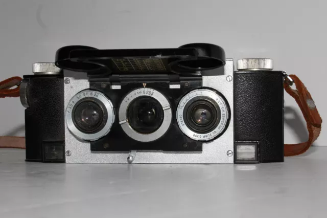 Vintage Stereo Realist 35mm Film Camera By David White Company For Display