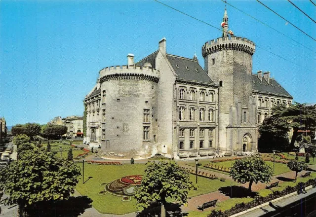 ANGOULEME - l'Hôtel de Ville