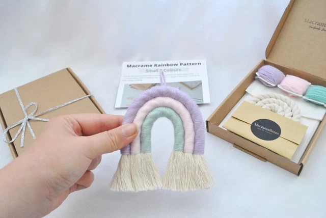 Kit artesanal arco iris macramallama pastel unicornio pequeño.