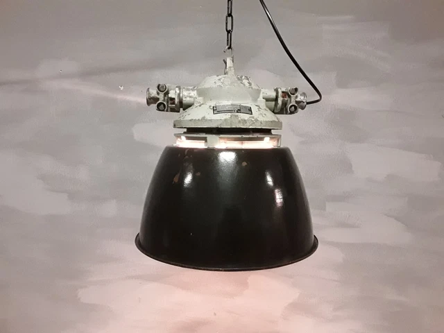 Lampada Industriale Corazzata Paralume E Vetro