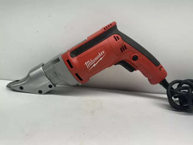 Milwaukee 6852-20 18-Gauge Shear-used