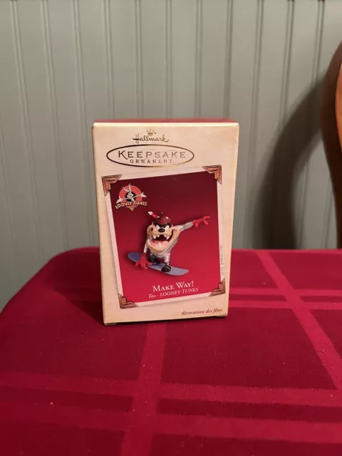 2005 Make Way! Taz Looney Tunes Hallmark Keepsake Ornament