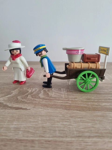 Figurine Playmobil Femme En Rose, Style Princesse/reine Belle Époque Avec éventail - Occasion En état Comme Neuf