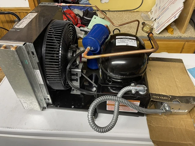 Copeland M6GP-H064-AA177 Condensing unit 2/3+HP (FR) 115/1/60 volt open box