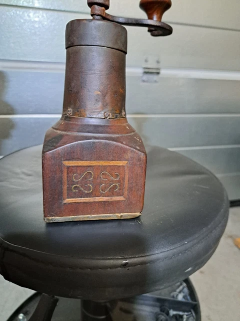Seltene Kaffeemühle um 1780 4