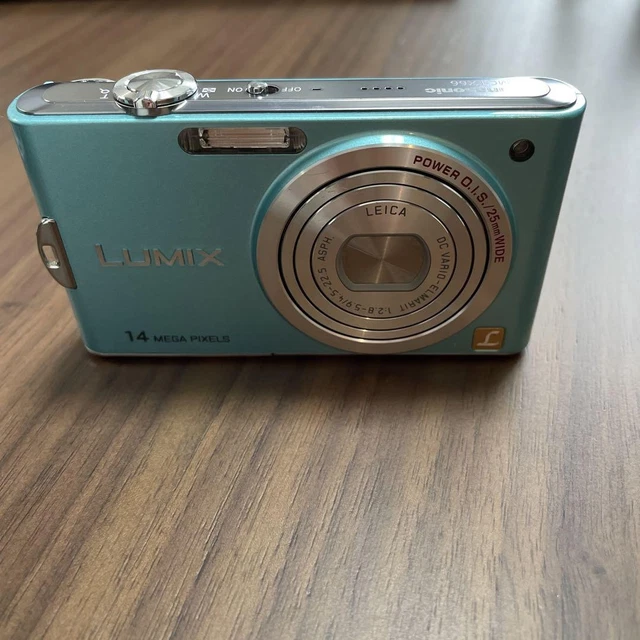 PANASONIC LUMIX DMC-FX66 Compact Digital Camera Blue Tested