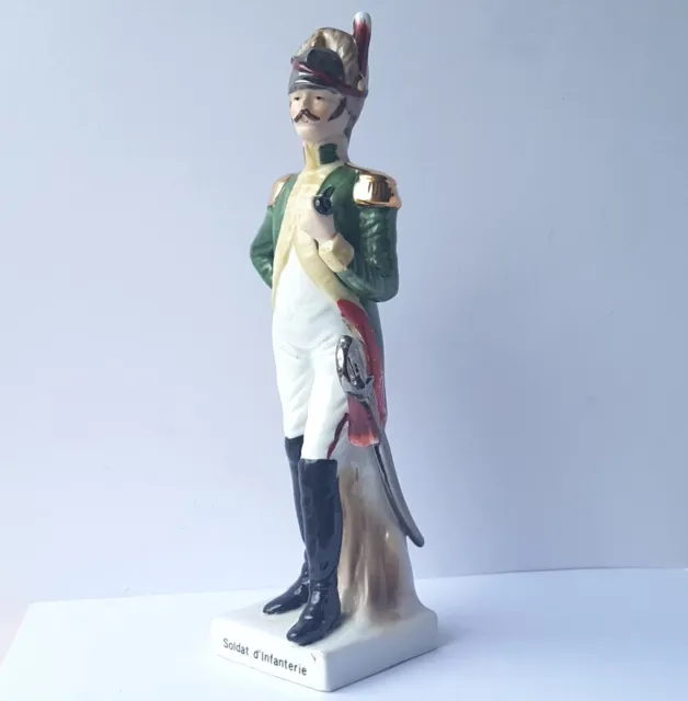 Porcellana Figura Soldato D'Infanterie, Dipinti a Mano, Circa 1950 M509