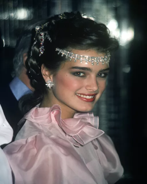 8x10 Brooke Shields GLOSSY PHOTO photograph picture print 80s 1980s