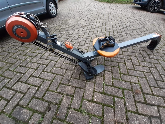 Body Sculpture Rower BR3010 Rowing machine - collection 1 mile from J3 on M3