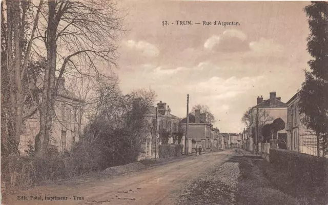 CPA 61 TRUN RUE D'ARGENTAN (Not Common Shot