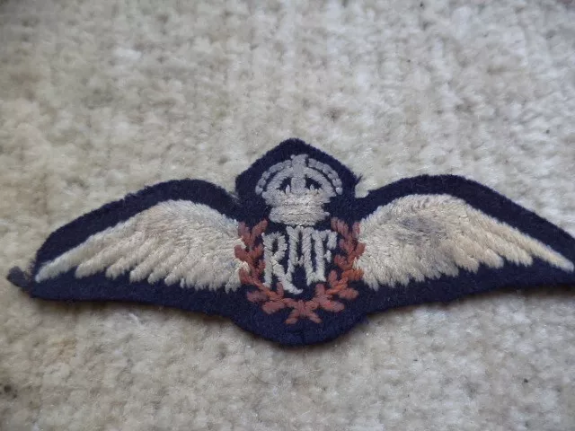 WW2 RAF Royal Air Force Pilots Wings  Large Cloth Badge, 11.5 CMS ACROSS.