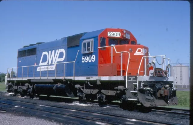 DW&P 5909 SD-40, Superior, WI, 09/92; Kodachrome Original