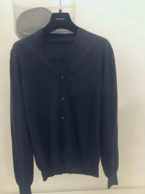 cardigan Prada Milano pure laine vierge peignée valeur 1200€