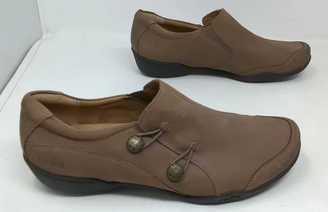 Taos Womens Encore Taupe Oiled Leather Slip On Flat Loafers Shoes Size 8.5