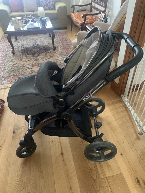 egg 2 pram travel system