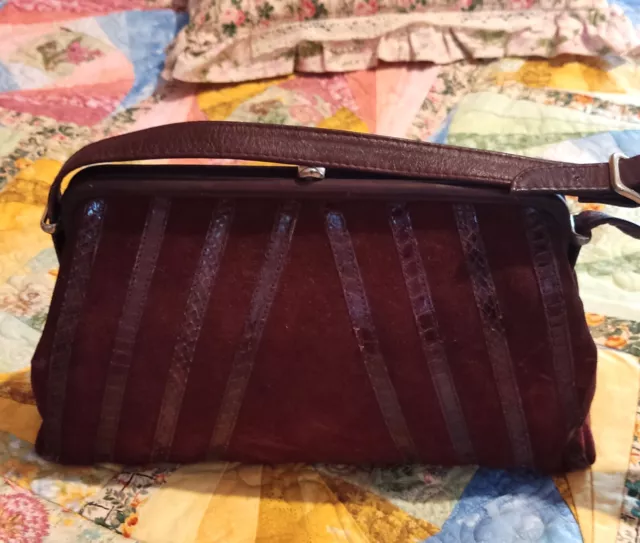 Borsa vintage anni 70 in pelle scamosciata bordeaux e inserti pitone