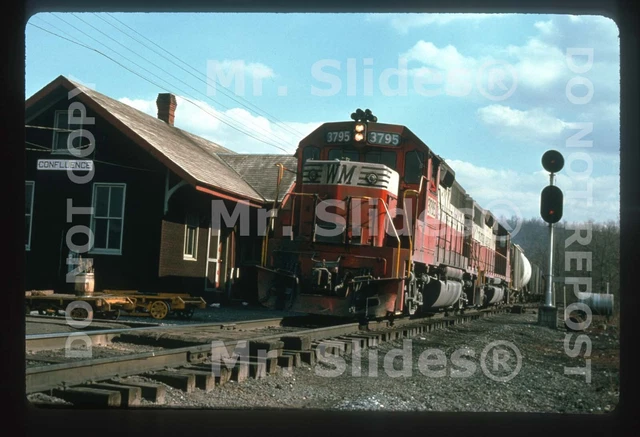 Duplicate Slide WM Western Maryland Circus Colors GP40 3795 &1 Action Confluence
