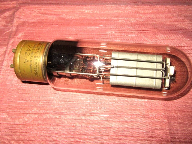 1930'S  Vintage Western Electric  242-A Power Triode . Display Tube Filament Ok