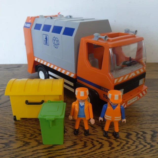 PLAYMOBIL BIN LORRY Garbage and Recycling Truck 4418 with 2 Workers and