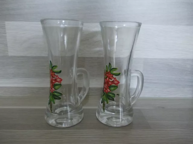 Vintage 2er Set Schnapsgläser 2 cl - mit Henkel und Blumenmotiv Pressglas