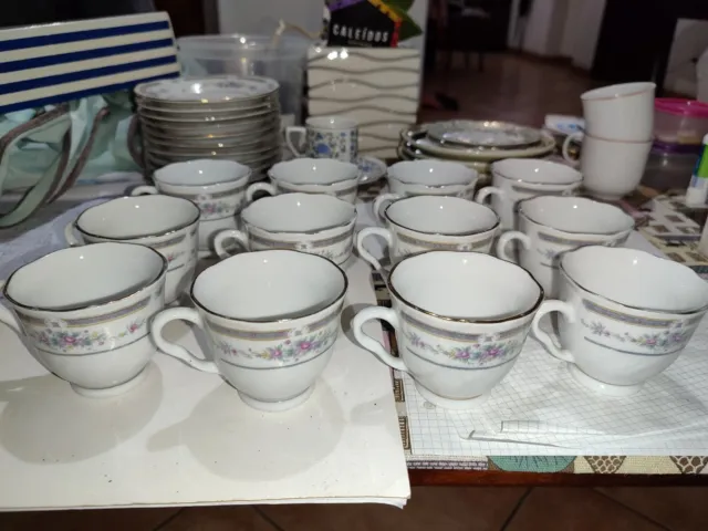 Serv.porcellana per 12+caffè e Tea-Ditty - Vanità Corredi