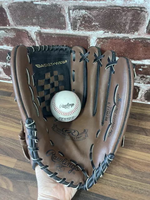 Rawlings black leather Baseball glove and ball 13" fastback model