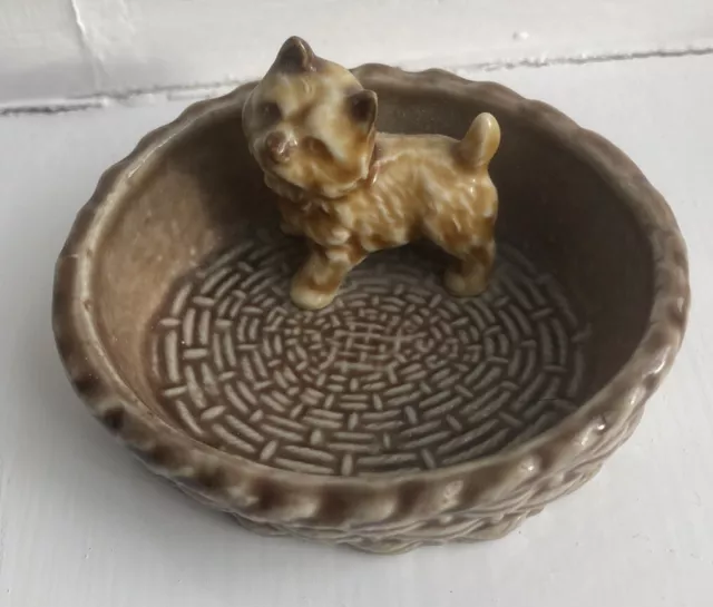 Wade Terrier Dog In Basket Trinket Dish