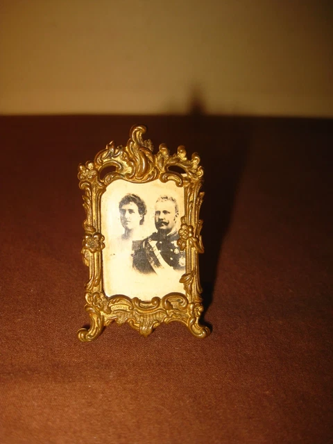 ANTIQUE ART NOUVEAU MINIATURE PICTURE FRAME CADRE PRESSED BRASS 1900s