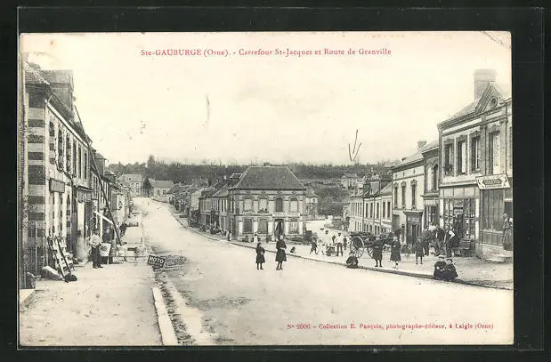 CPA Ste-Gauburge, Carrefour St-Jacques et Route de Granville 1908