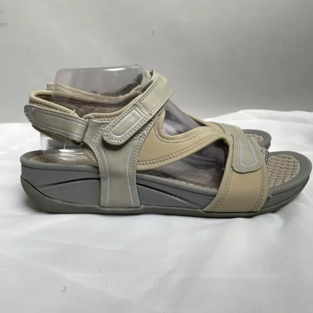 Baretraps rebound sandals best sale donatella