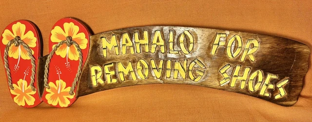 20" Carved 3D Painted Wood Sign Plaque Mahalo Removing Shoes Red Flip Flops Tiki
