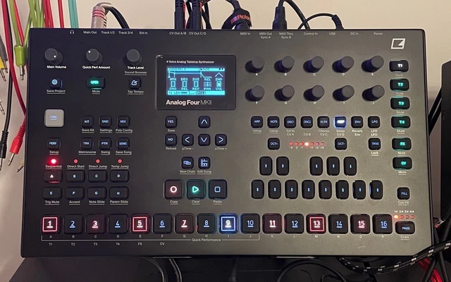 Elektron Analog Four MK2 - MKII - Black - 4 - stimmig analoger Synthesizer